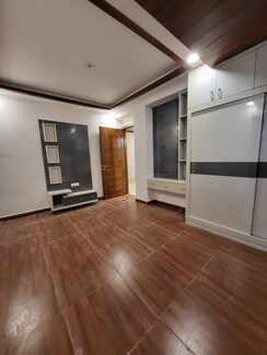 3 BHK + Study Room,Extra Room,Store Room Builder Floor For Rent in Green Fields Colony