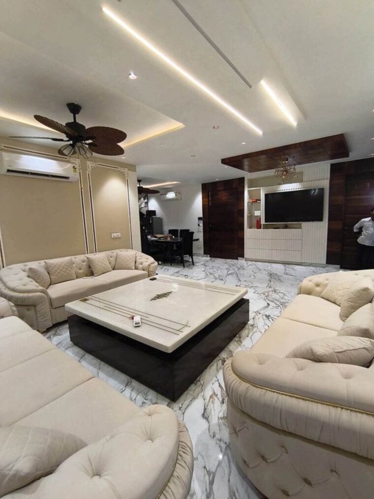 Living Room, emaar-mgf-emerald-hills 5 Bedroom 4500 Sq.Ft. Apartment In Sector 65 Gurgaon 10574585
