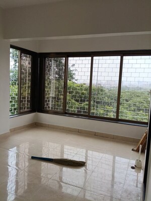 Room in 2 BHK Apartment at Leela Sagar Apartments, Andheri West – for Rent