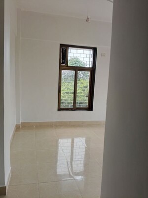 Room in 2 BHK Apartment at Leela Sagar Apartments, Andheri West – for Rent
