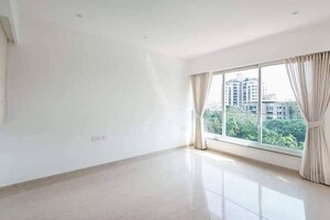 Room in 3 BHK Apartment at Piramal Vaikunth, Balkum Pada – for Sale