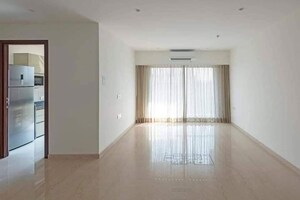 Room in 3 BHK Apartment at Piramal Vaikunth, Balkum Pada – for Sale
