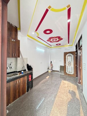 1 BHK Builder Floor For Rent in Chattarpur
