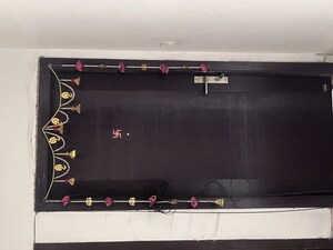 Furnished Amenities in 3 BHK Apartment at Gomti Nagar – for Sale