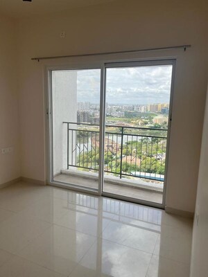 Room in 2 BHK Apartment at Godrej Boulevard, Manjari – for Rent