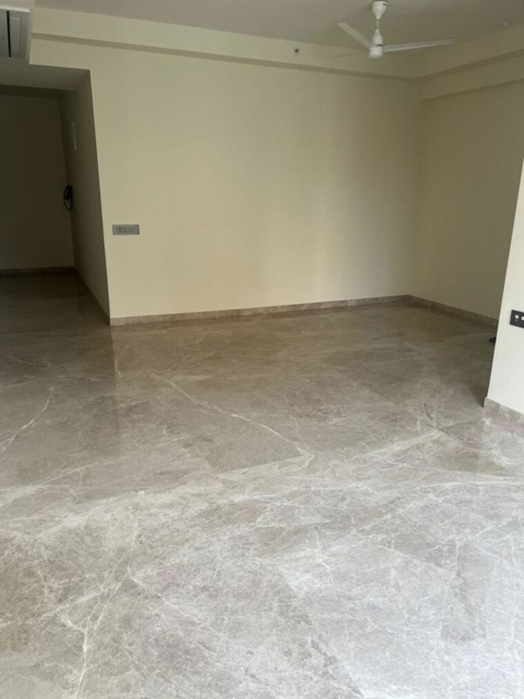 Room, bandra west 2 Bedroom 829 Sq.Ft. Apartment In Bandra West Mumbai 10574630