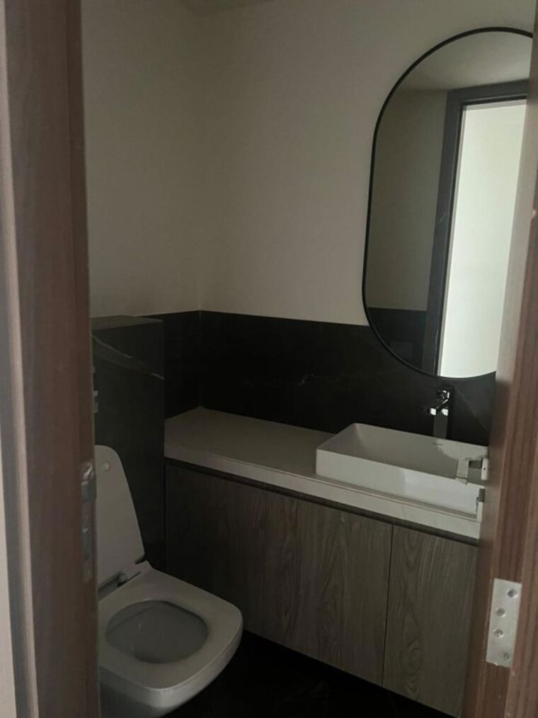 Bathroom, bandra west 2 Bedroom 829 Sq.Ft. Apartment In Bandra West Mumbai 10574630