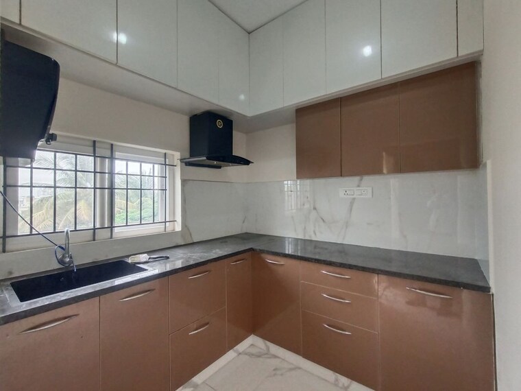 Kitchen, reliable layout 1 Bedroom 550 Sq.Ft. Builder Floor In Reliable Layout Bangalore 10574672