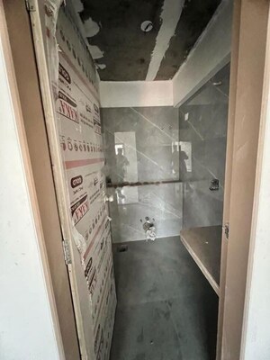 Furnished Amenities in 1 BHK Apartment at Star Sky Sayba Heights, Nehru Nagar – for Sale
