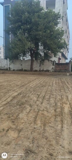 Plot For Sale in Jankipuram Vistar