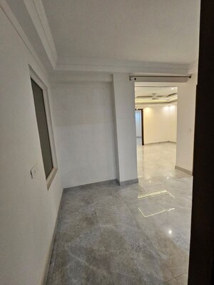Room in 3 BHK Apartment at Mandi – for Rent
