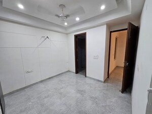 Room in 3 BHK Apartment at Mandi – for Rent