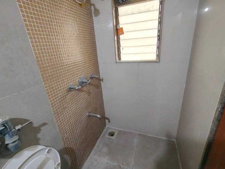Bathroom, puranik-city 2 Bedroom 490 Sq.Ft. Apartment In Kasarvadavali Thane 10574659