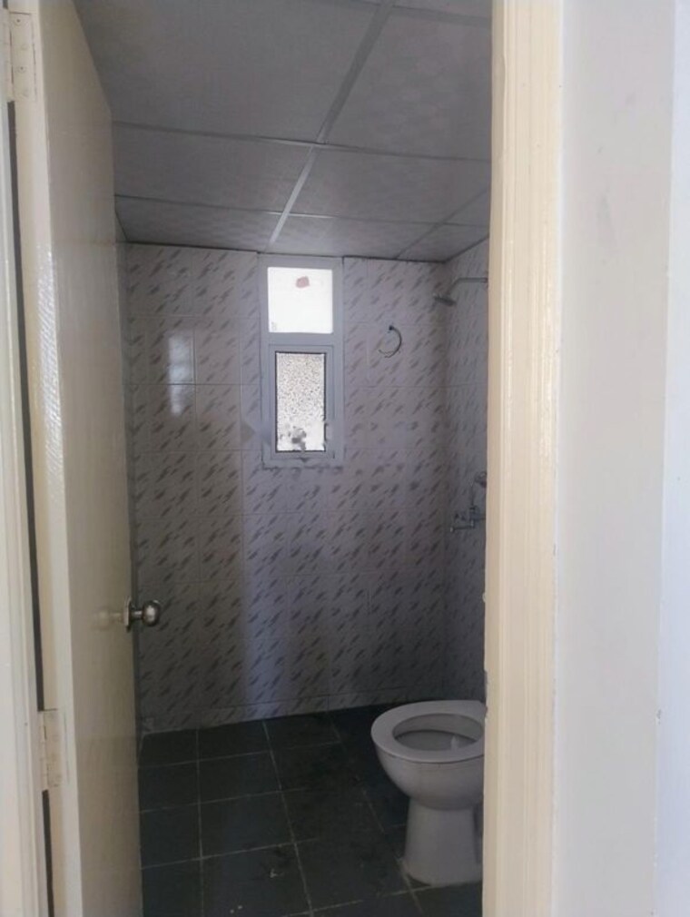 Bathroom, zara-rossa 2 Bedroom 1700 Sq.Ft. Apartment In Sector 112 Gurgaon 10574719