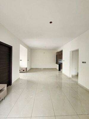 Building Lobby in 2 BHK Builder Floor at Reliable Layout – for Rent
