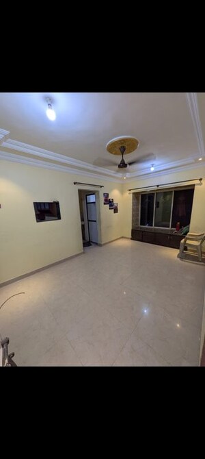 Room in 3 BHK Apartment at Shadaab Tower, Bandra West – for Rent