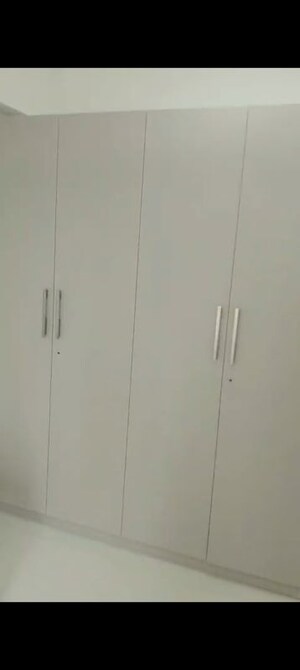 Bedroom in 2 BHK Apartment at Kalpataru Vivant, Jogeshwari East – for Rent