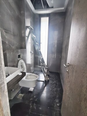 Bathroom in 3.5 BHK Apartment at Prestige Jasdan Classic, Mahalaxmi – for Rent