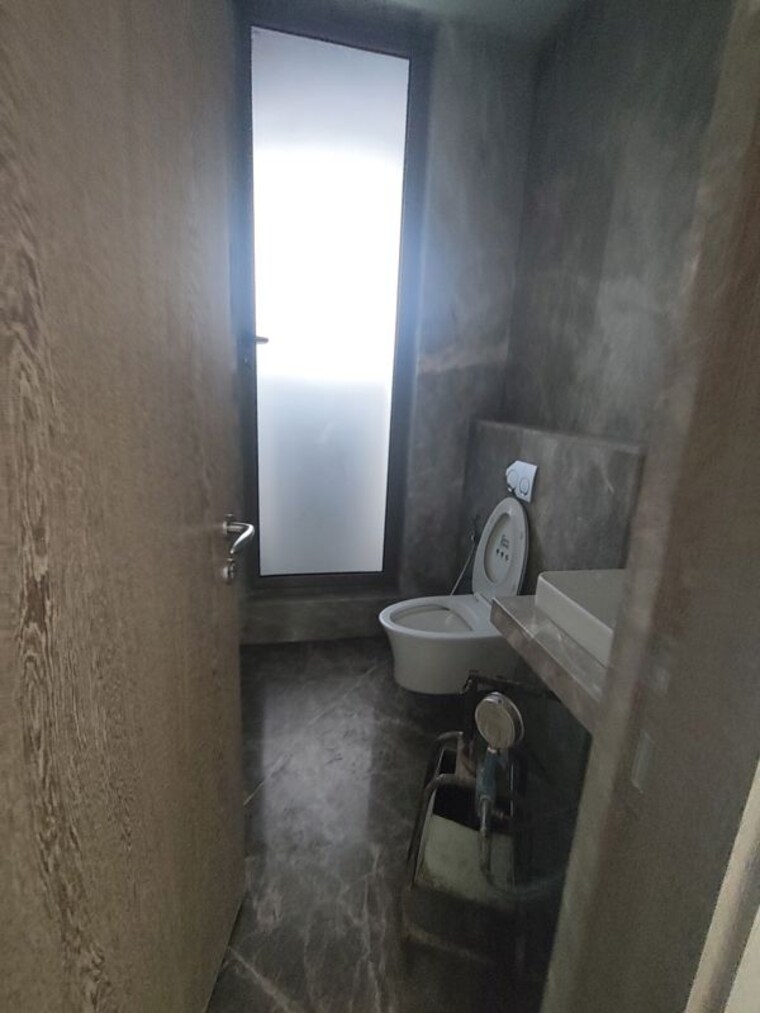 Bathroom, prestige-jasdan-classic 3.5 Bedroom 2550 Sq.Ft. Apartment In Mahalaxmi Mumbai 10574761