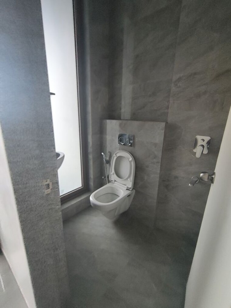 Bathroom, prestige-jasdan-classic 3.5 Bedroom 2550 Sq.Ft. Apartment In Mahalaxmi Mumbai 10574761