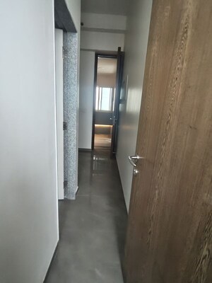 Building Lobby in 3.5 BHK Apartment at Prestige Jasdan Classic, Mahalaxmi – for Rent