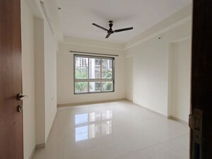 Room in 2 BHK Apartment at Godrej Prime, Chembur – for Rent