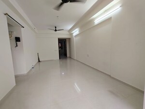 Room in 2 BHK Apartment at Godrej Prime, Chembur – for Rent