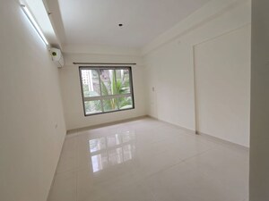 Room in 2 BHK Apartment at Godrej Prime, Chembur – for Rent