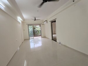 Room in 2 BHK Apartment at Godrej Prime, Chembur – for Rent