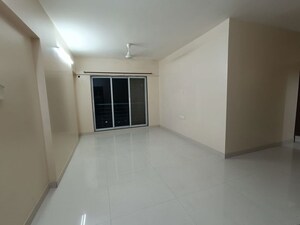 Room in 2 BHK Apartment at Veena Serenity, Chembur – for Rent