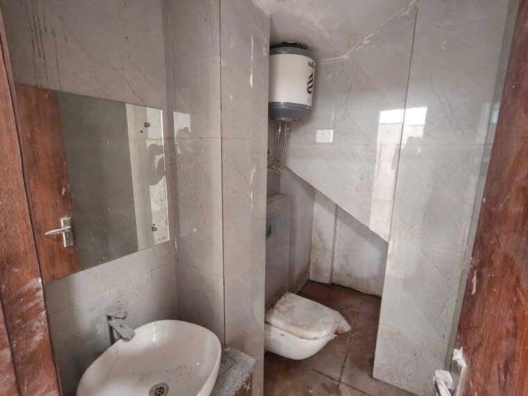 Bathroom, malviya nagar 2 Bedroom 1255 Sq.Ft. Builder Floor In Malviya Nagar Delhi 10574816