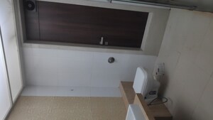 Bathroom in 3.5 BHK Apartment at Raj Grandeur, Powai – for Sale