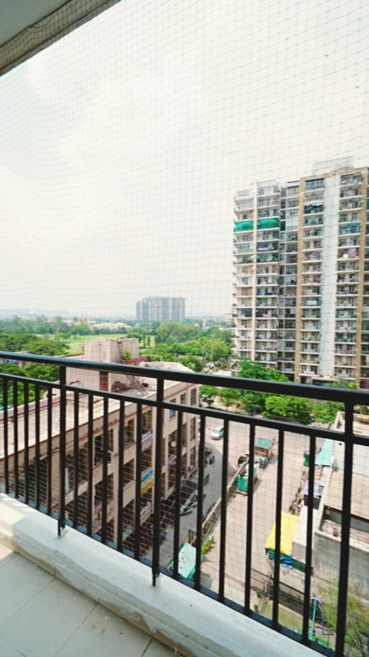 Balcony, kingswood-court 2.5 Bedroom 1400 Sq.Ft. Apartment In Sain Vihar Ghaziabad 10574810