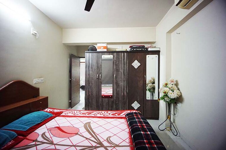 Bedroom, shahibagh 3 Bedroom 265 Sq.Yd. Apartment In Shahibagh Ahmedabad 10574844