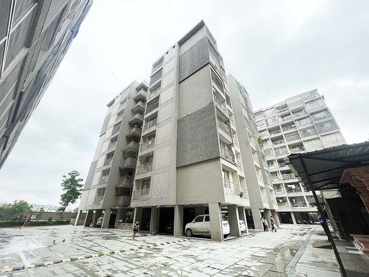 Exterior View, shahibagh 3 Bedroom 265 Sq.Yd. Apartment In Shahibagh Ahmedabad 10574844