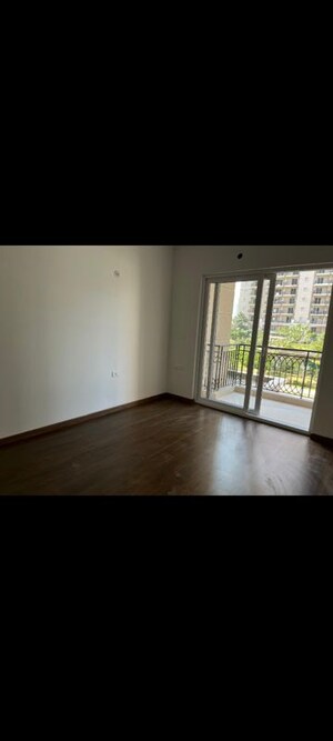 Room in 4 BHK Apartment at ABA Olive County, Vasundhara Sector 5 – for Rent