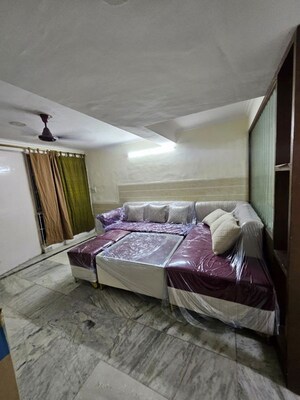 1 BHK Builder Floor For Rent in Saket
