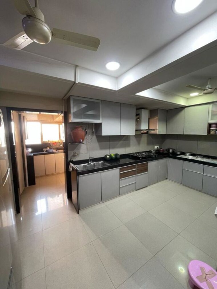 Kitchen, tapovan-chs 6+ Bedroom 4000 Sq.Ft. Apartment In Santacruz West Mumbai 10574845