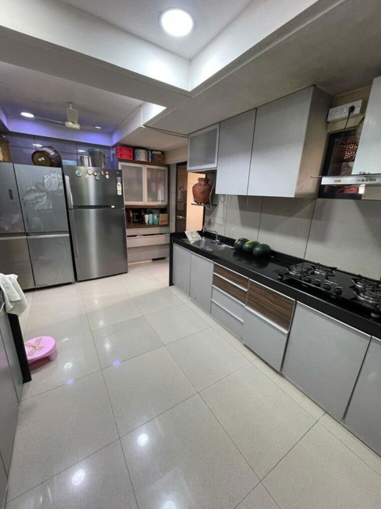 Kitchen, tapovan-chs 6+ Bedroom 4000 Sq.Ft. Apartment In Santacruz West Mumbai 10574845