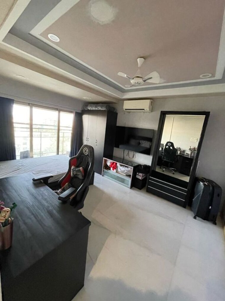  Parking, tapovan-chs 6+ Bedroom 4000 Sq.Ft. Apartment In Santacruz West Mumbai 10574845