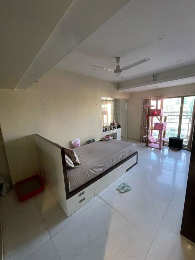 Team Area, tapovan-chs 6+ Bedroom 4000 Sq.Ft. Apartment In Santacruz West Mumbai 10574845