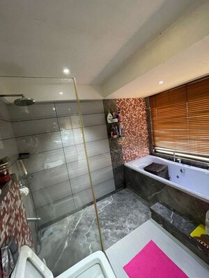 Kitchen in 6+ BHK Apartment at Tapovan CHS, Santacruz West – for Sale