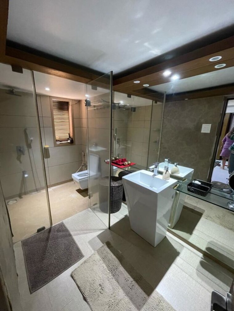 Team Area, tapovan-chs 6+ Bedroom 4000 Sq.Ft. Apartment In Santacruz West Mumbai 10574845