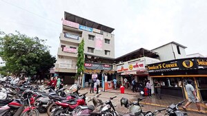  Shop For Rent in Ravet