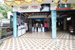  Shop – Exterior View View at Ravet - for Rent
