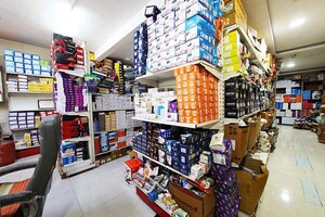 Master Plan in  Shop at Ravet – for Rent