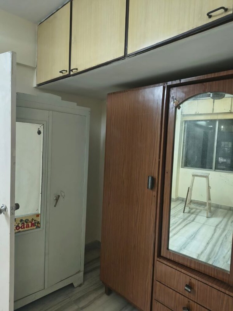 Room, ghatkopar east 1 Bedroom 4500 Sq.Ft. Apartment In Ghatkopar East Mumbai 10574897