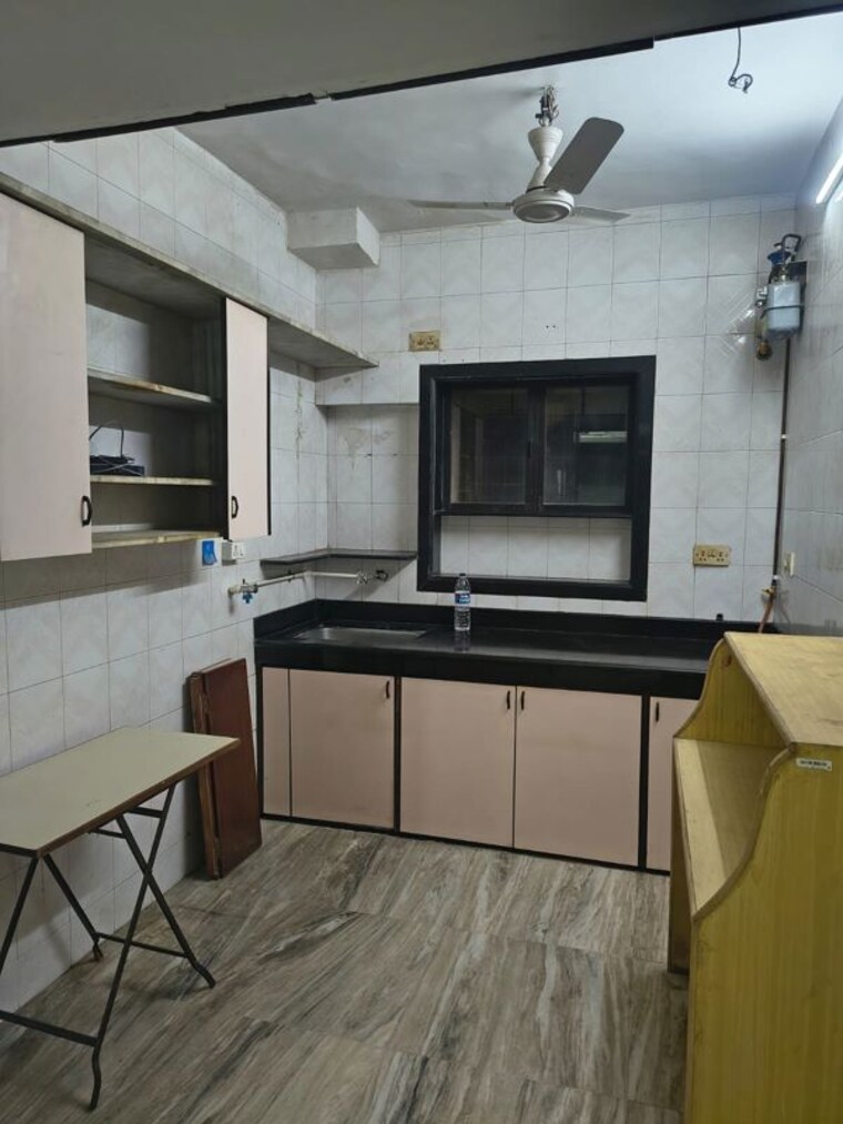 Kitchen, ghatkopar east 1 Bedroom 4500 Sq.Ft. Apartment In Ghatkopar East Mumbai 10574897