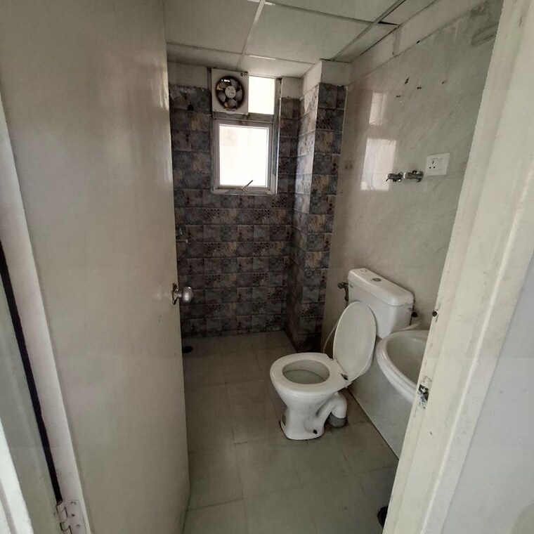 Bathroom, signature-global-the-millennia 2 Bedroom 850 Sq.Ft. Apartment In Sector 37d Gurgaon 10574884