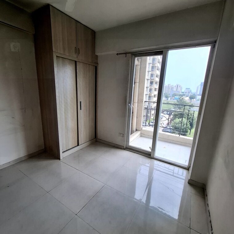 Room, signature-global-the-millennia 2 Bedroom 850 Sq.Ft. Apartment In Sector 37d Gurgaon 10574884
